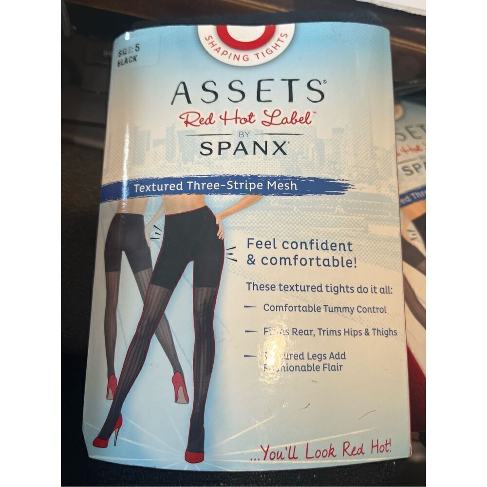 💸 5 for 25 Spanx Red Hot Label Black Ribbed Tights Center Stage Size 5
